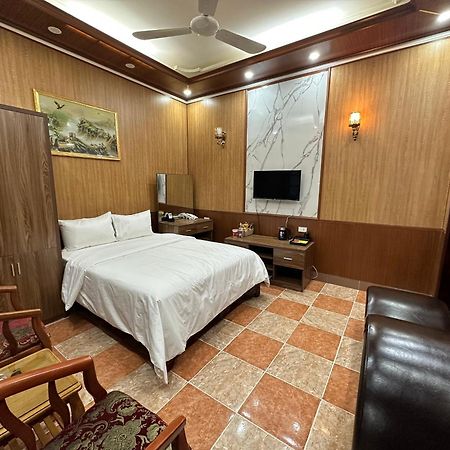 Nhat Tan Hotel Ханой Экстерьер фото
