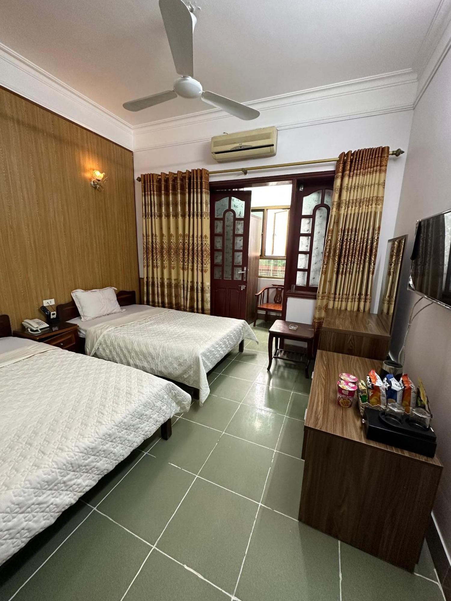 Nhat Tan Hotel Ханой Экстерьер фото