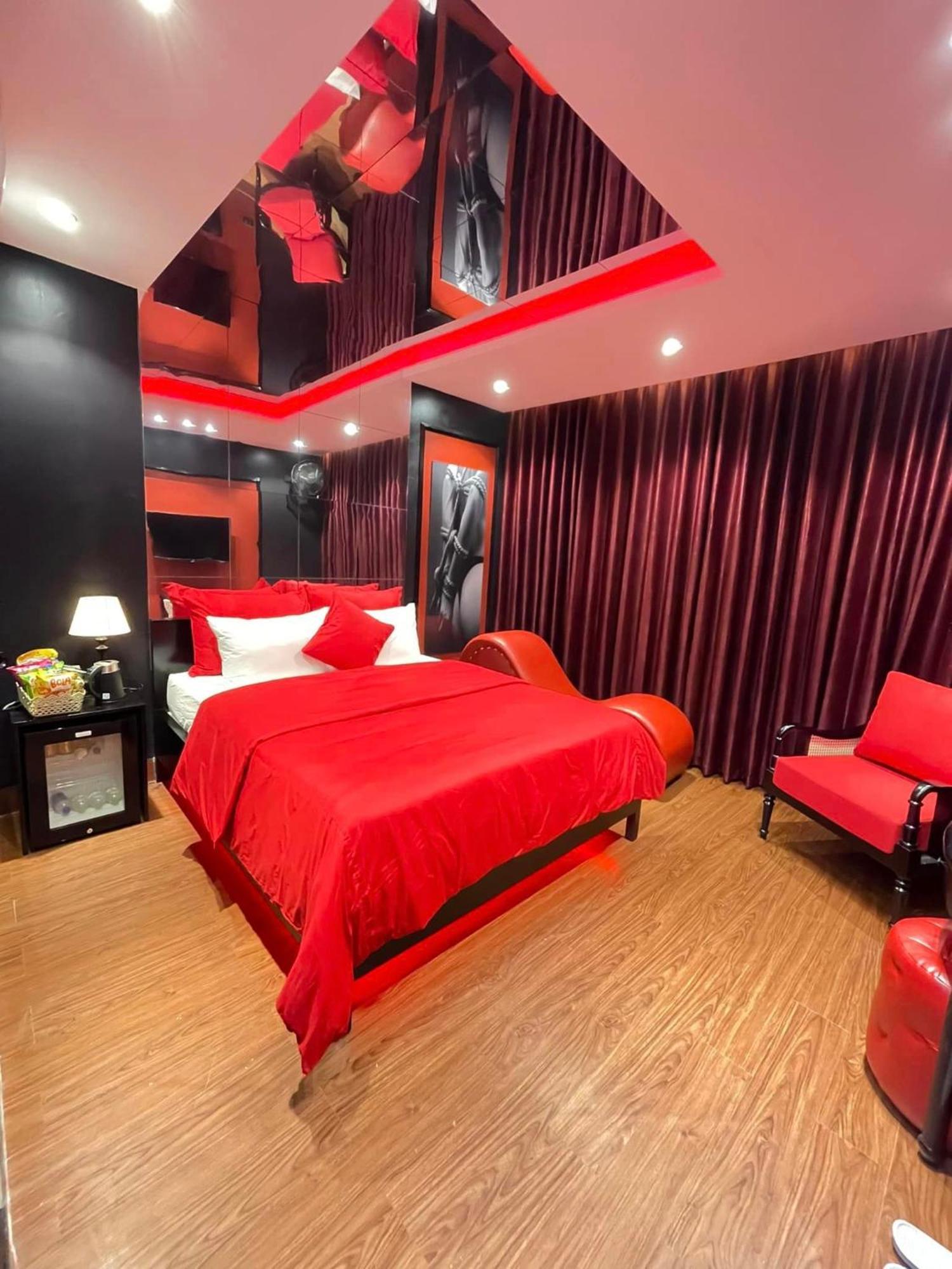 Nhat Tan Hotel Ханой Экстерьер фото