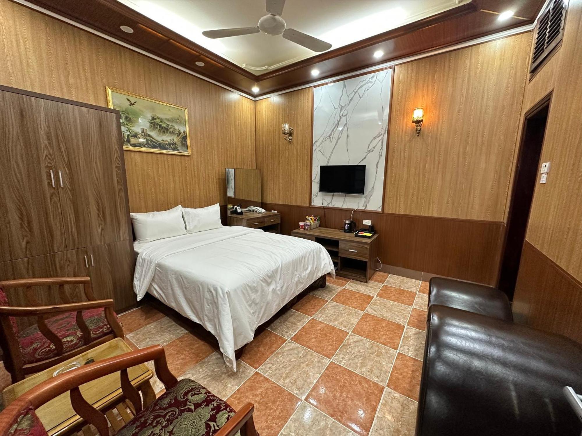 Nhat Tan Hotel Ханой Экстерьер фото